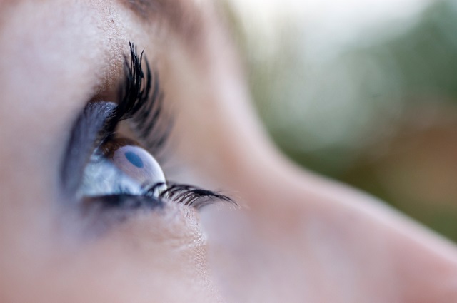 Astigmatizam oka – uzroci, simptomi i lečenje